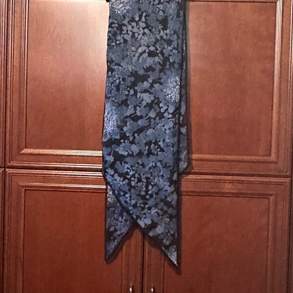 Ann Taylor Silk Floral Patterned Scarf